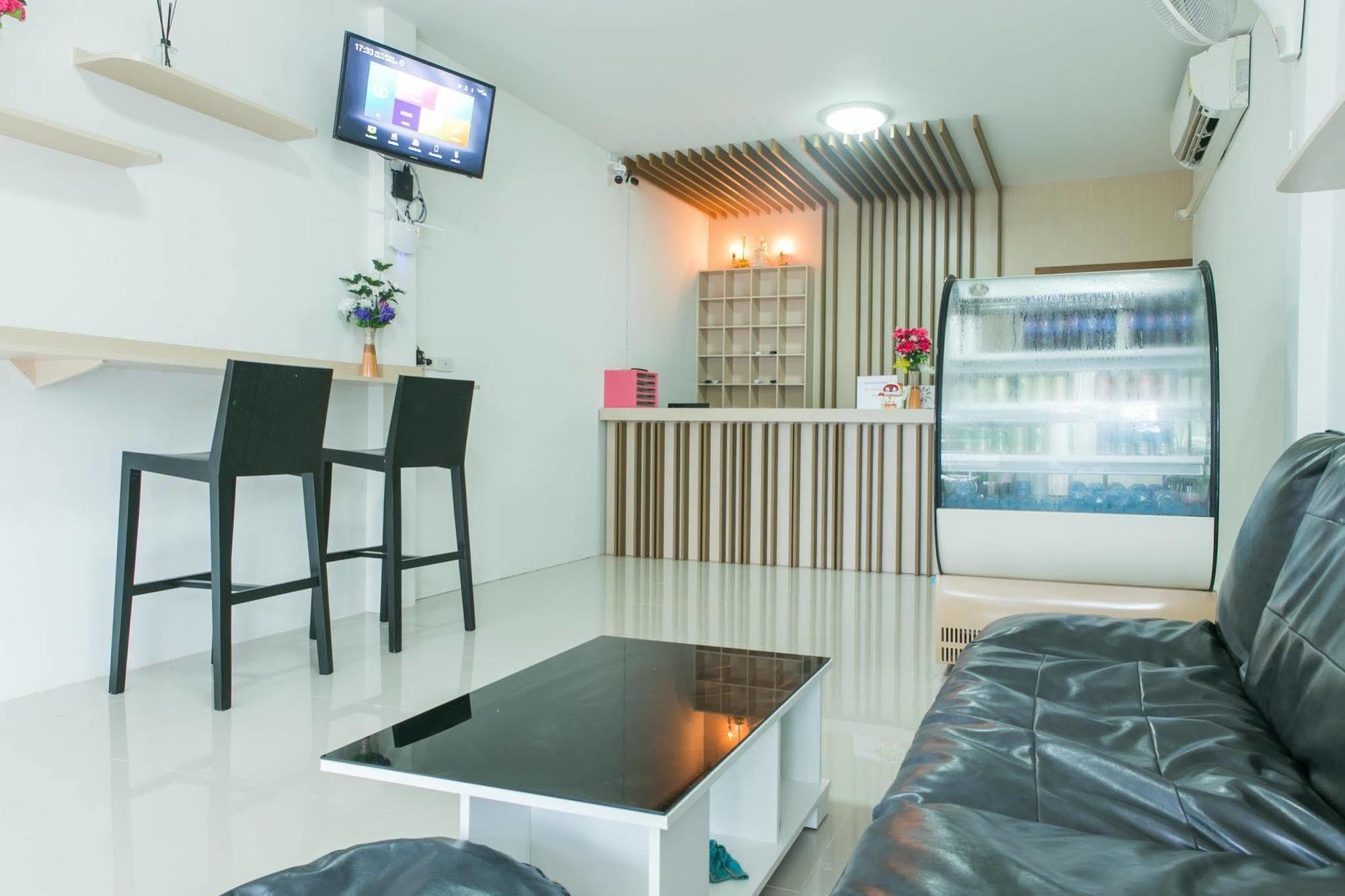 Cheaper Room Сураттхани Экстерьер фото